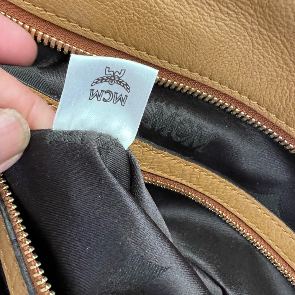Oversized MCM Limited Edition Phenomenon Tote - Picture 6 of 10